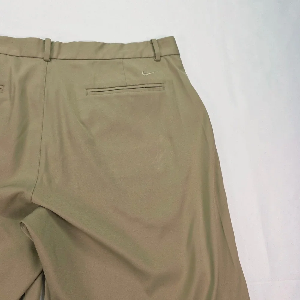Nike Golf Dri-FIT Shorts‎ Mens 36 Tan Khaki Standard Fit Performance Athletic